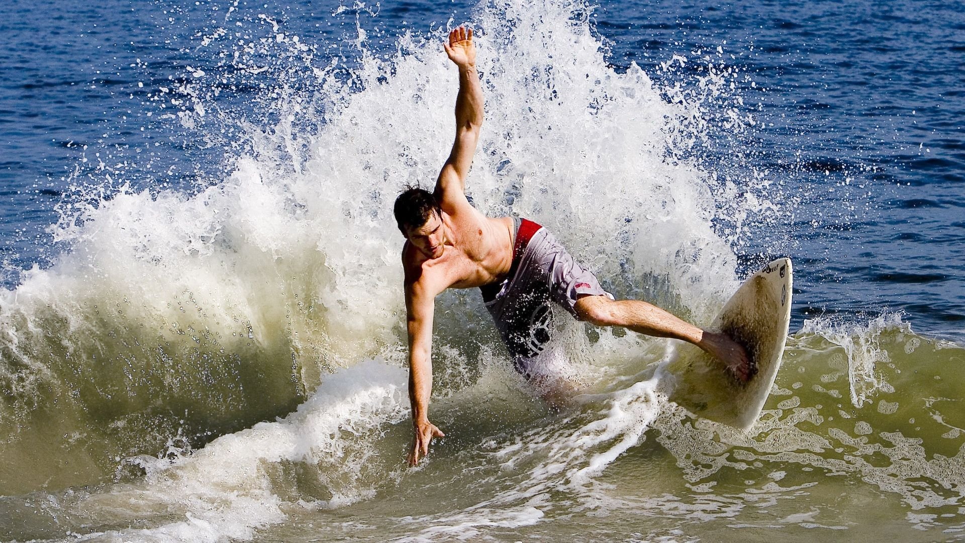 克罗地亚血拼中国，德里赫特统治全场，一场技术与力量的碾压